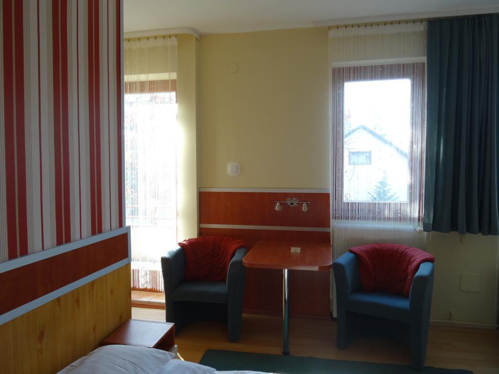 Fortuna Hotel Miskolc Ruang foto