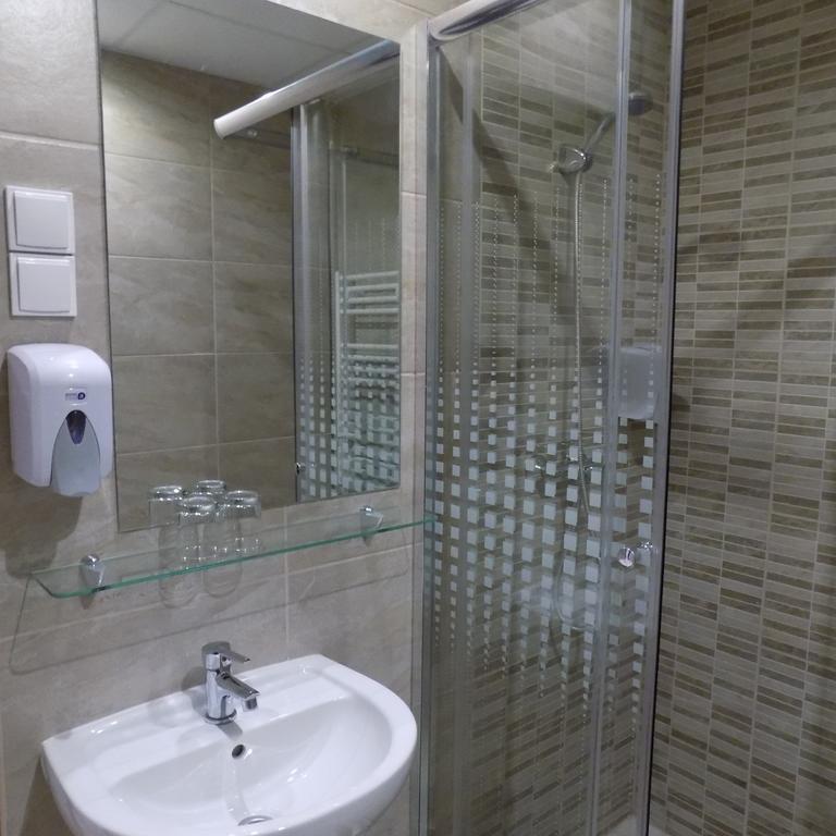 Fortuna Hotel Miskolc Bagian luar foto